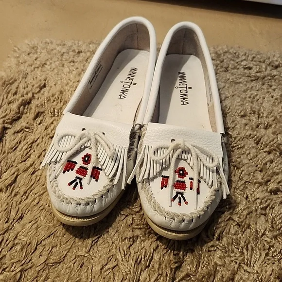 Minnetonka White and Red Moccasins - Picture 2 of 3